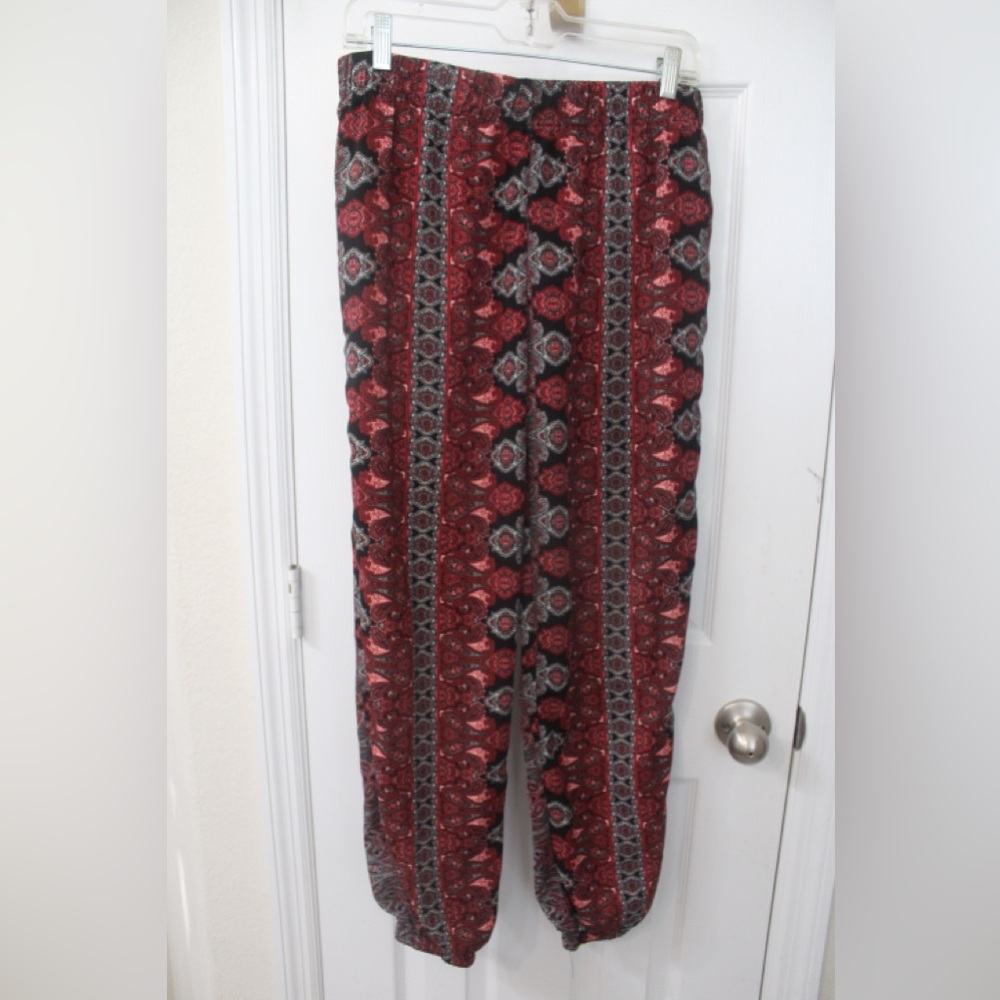 Ambiance Medium Pants Red and Black Paisley stretch pants EUC
